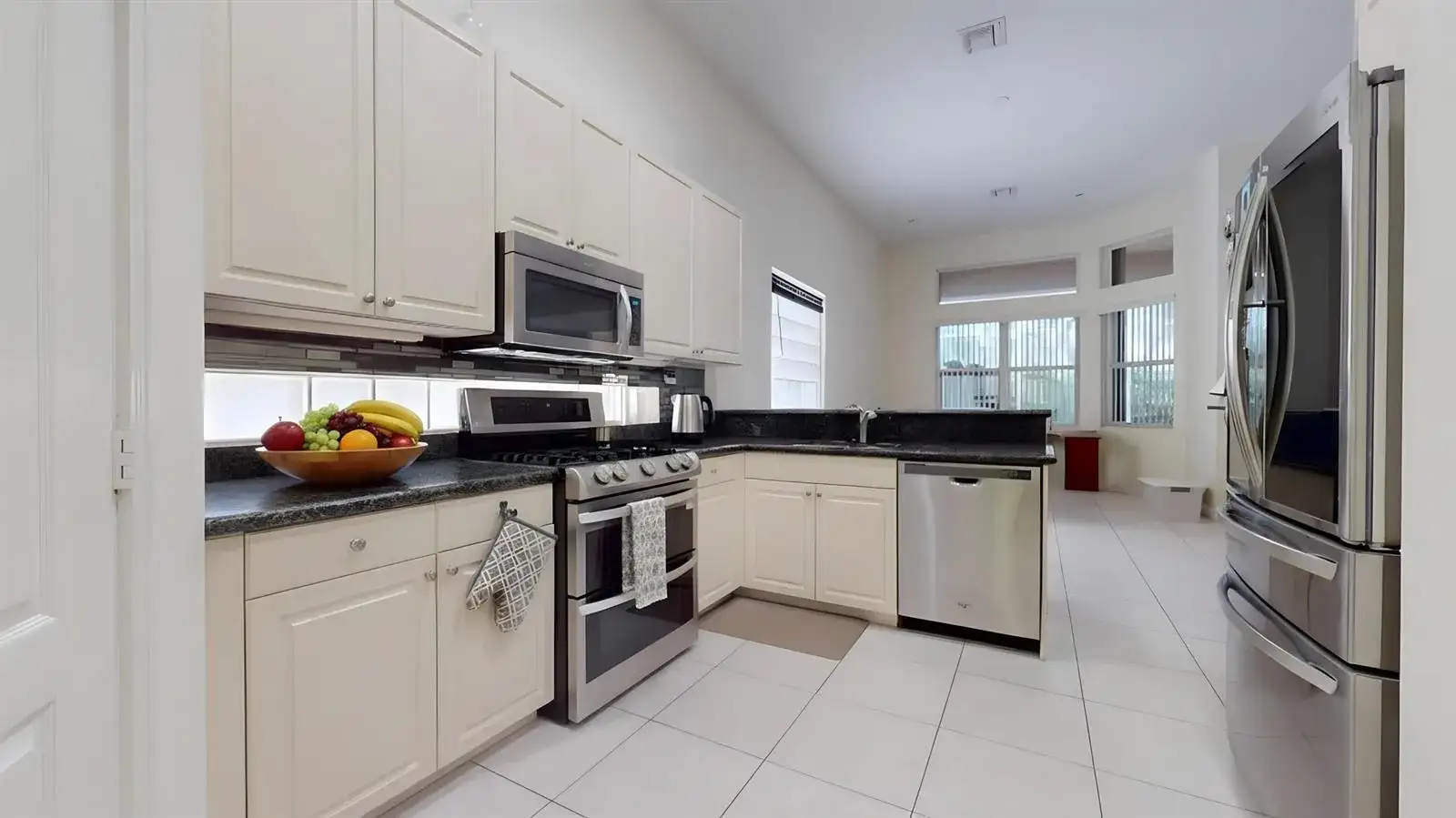10072 Armani Drive, Boynton Beach FL 33437 photo 4