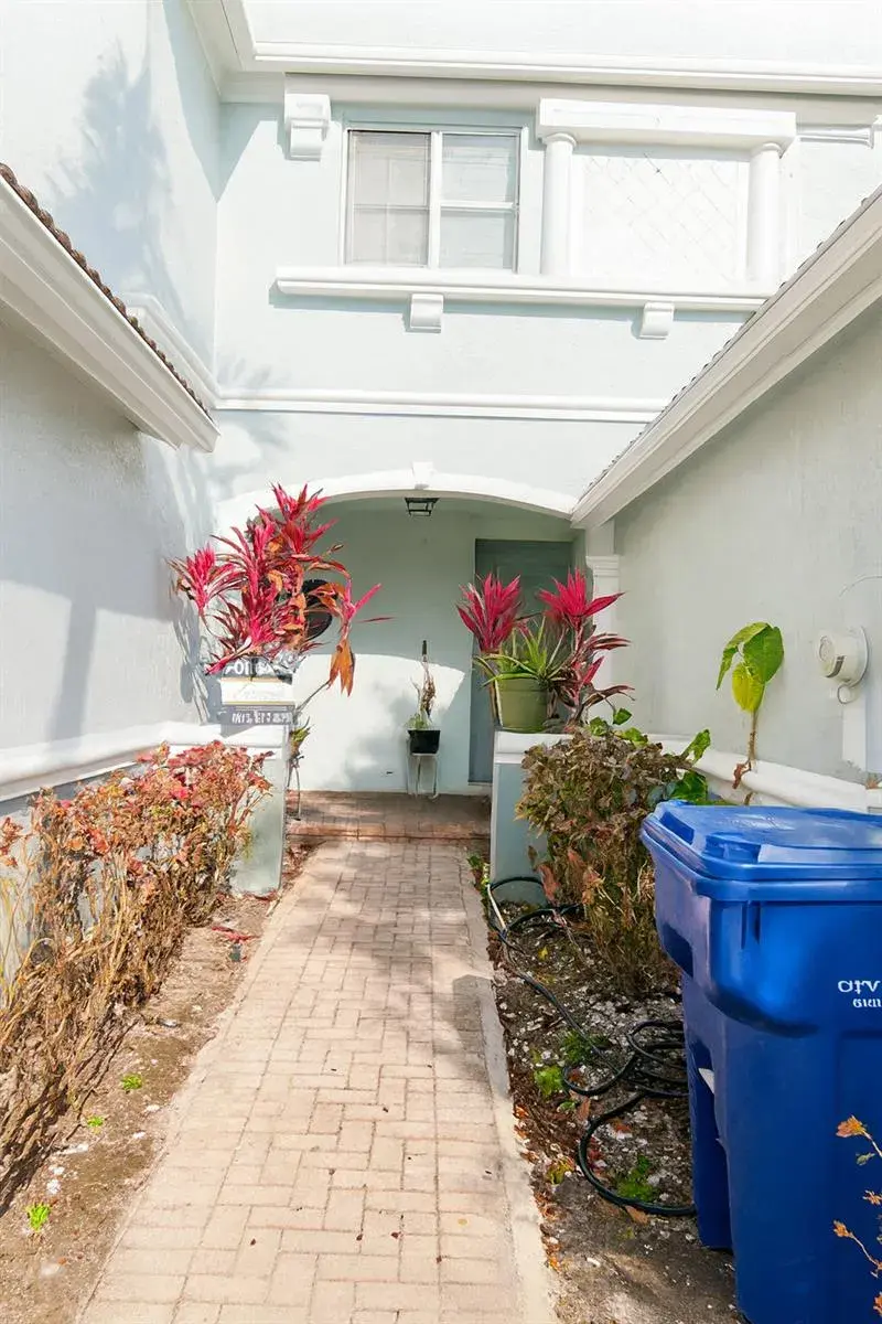 2303 Center Stone Lane, Riviera Beach FL 33404
