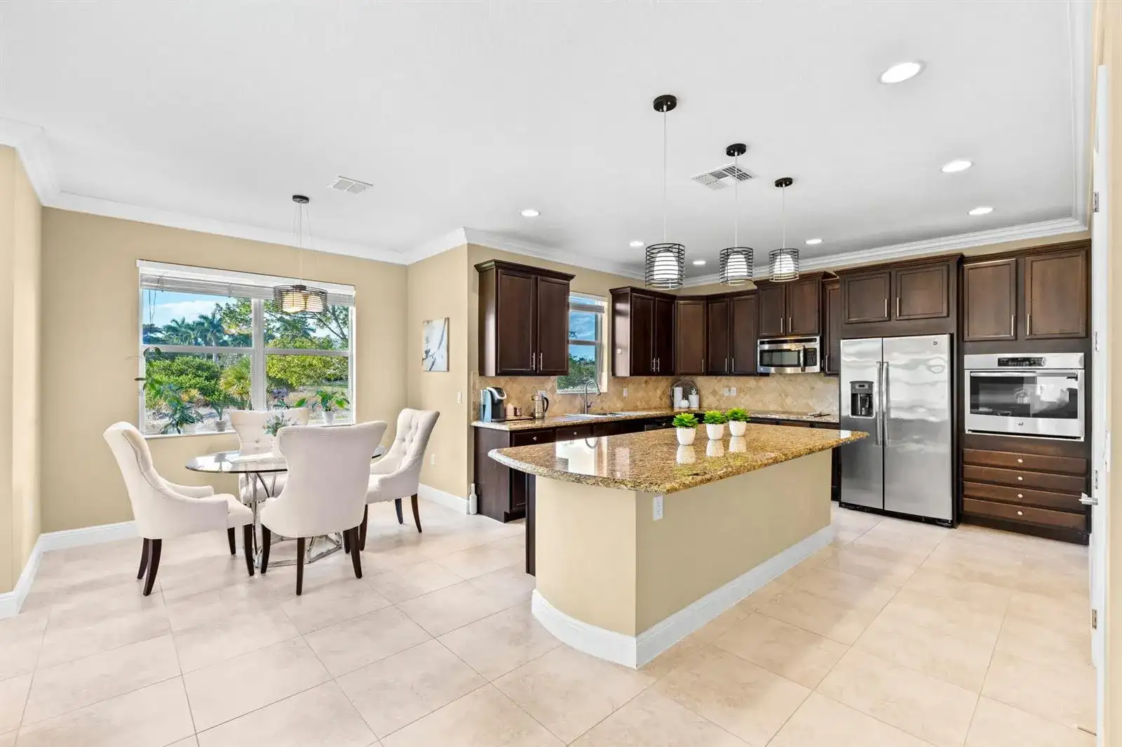 2879 Bellarosa Circle, Royal Palm Beach FL 33411 photo 2