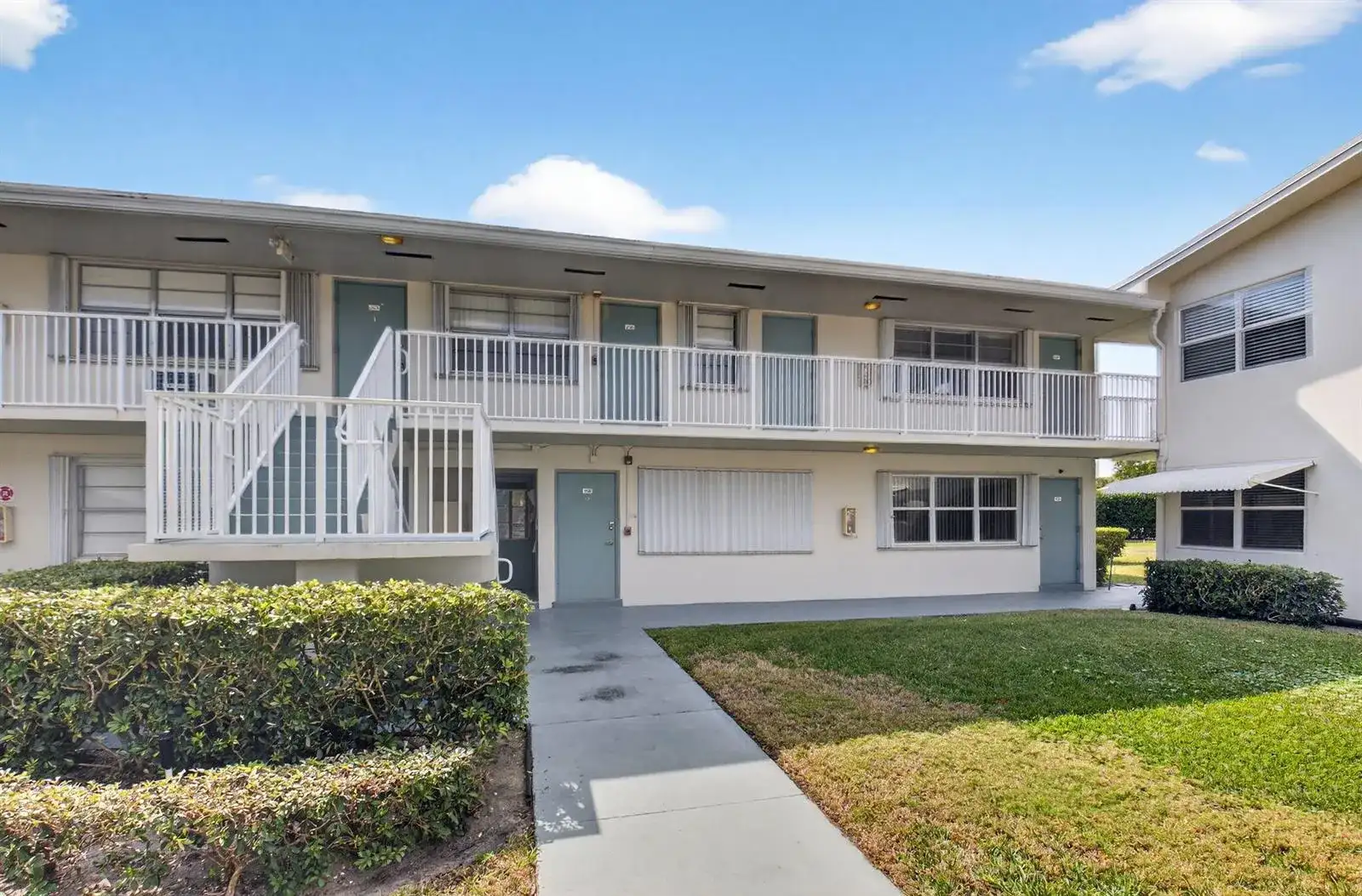 480 Horizon W # 205, Boynton Beach FL 33435 photo 3