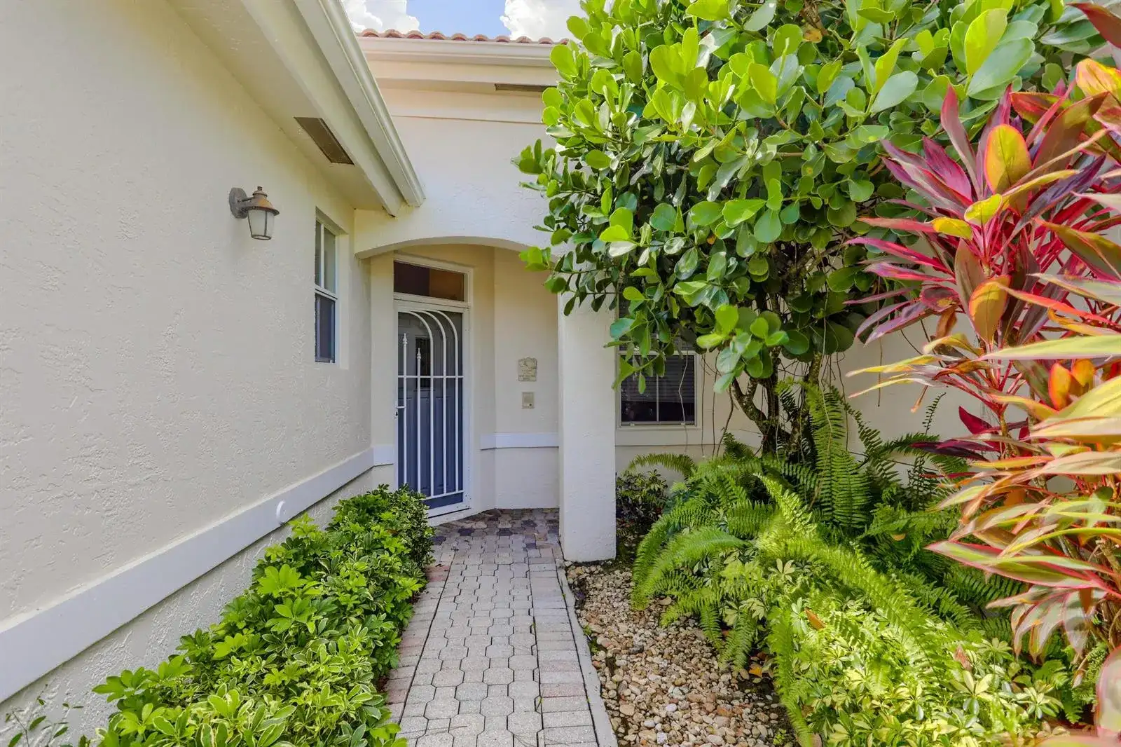8193 Sandpiper Way, West Palm Beach FL 33412 photo 4