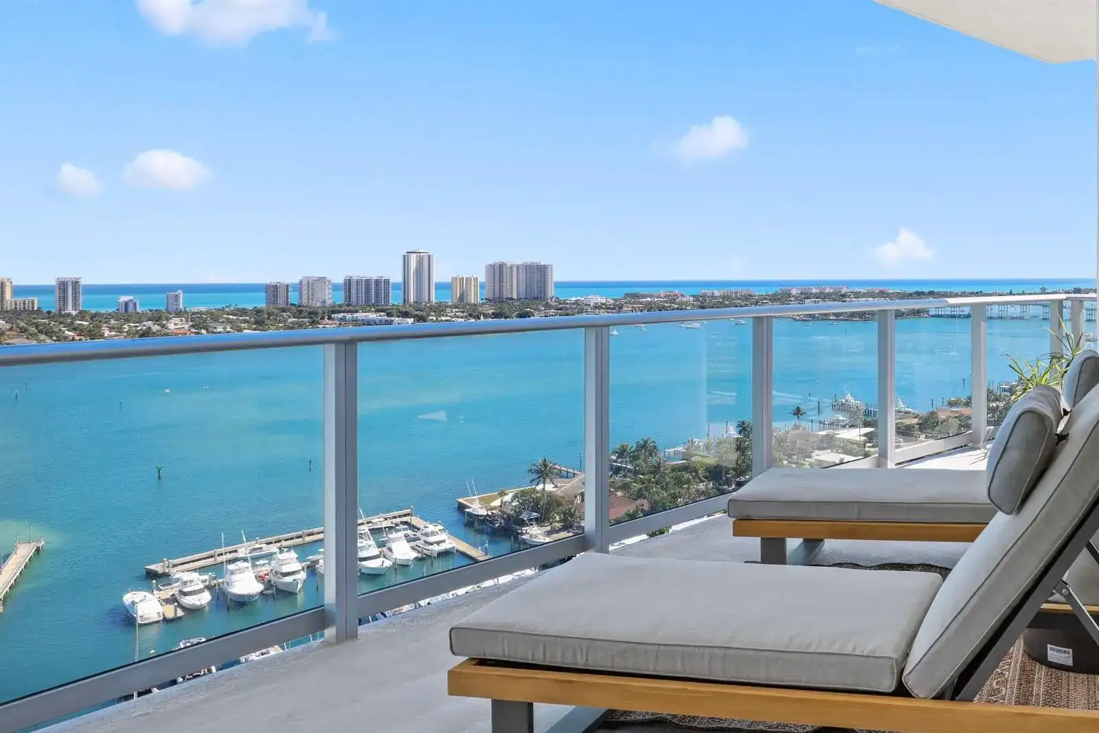 220 Lake Shore Drive # 2112, Lake Park FL 33403