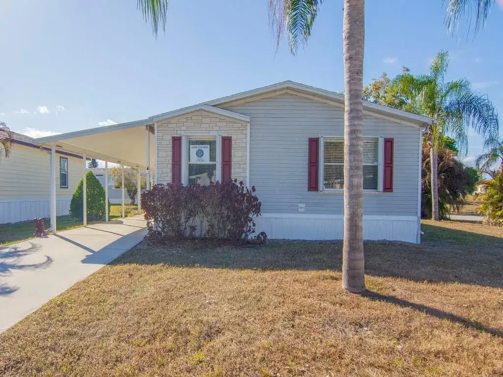 43 Montilla Way, Port St. Lucie FL 34952 photo 4