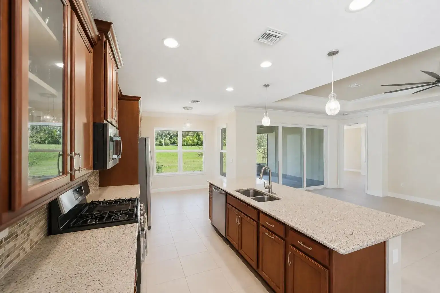 11917 SW Seahorse Springs Terrace, Port St. Lucie FL 34987 photo 3