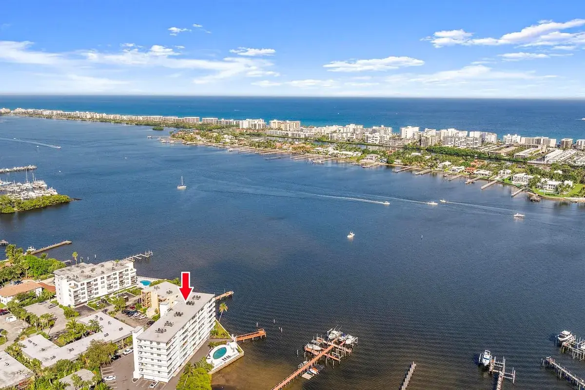 231 E Lantana Road # 402, Lantana FL 33462