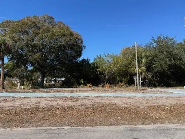 2023 St Lucie Blvd W, Fort Pierce FL 34946