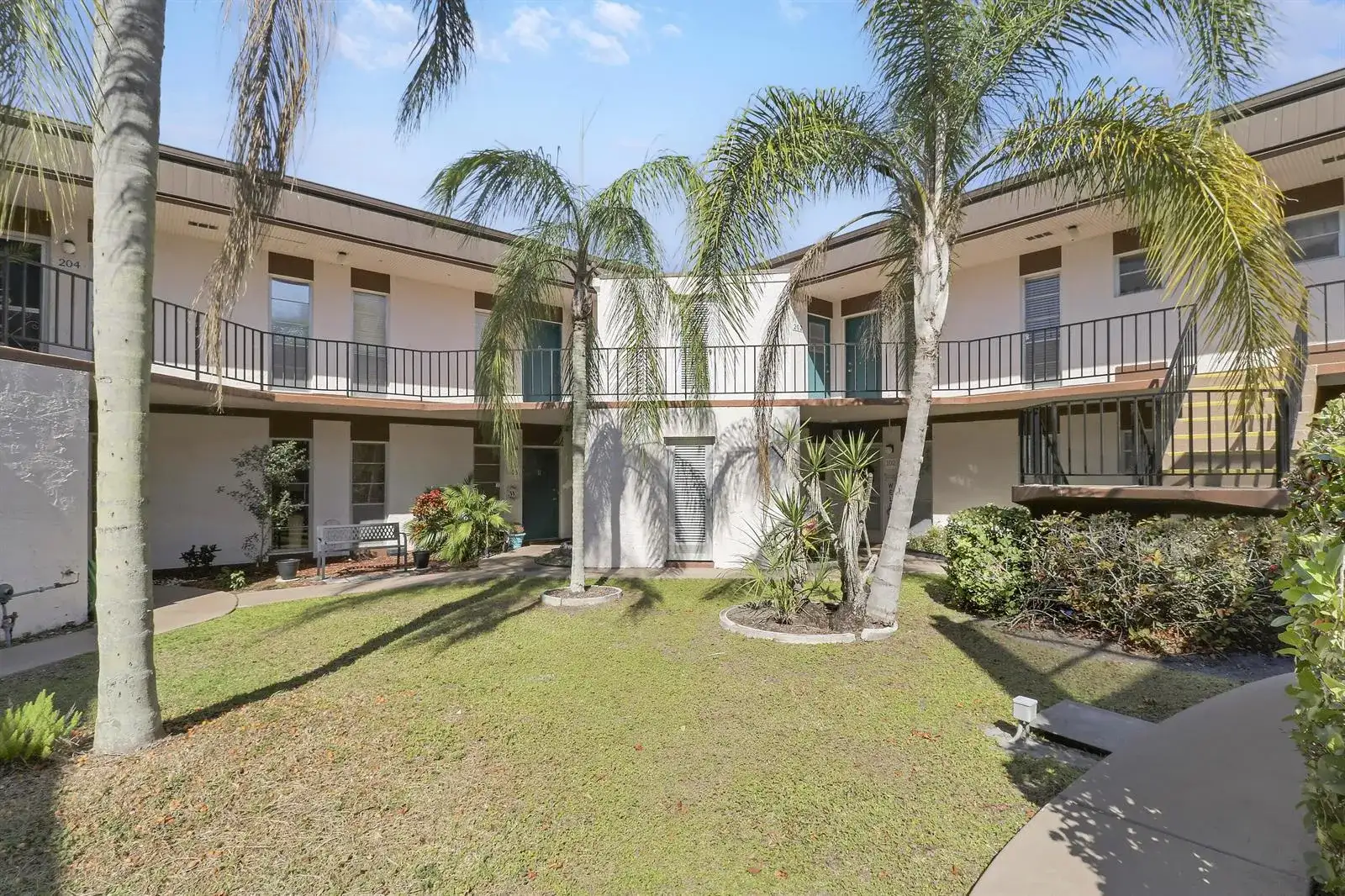 7 Greenway Village N # 202, Royal Palm Beach FL 33411 photo 3
