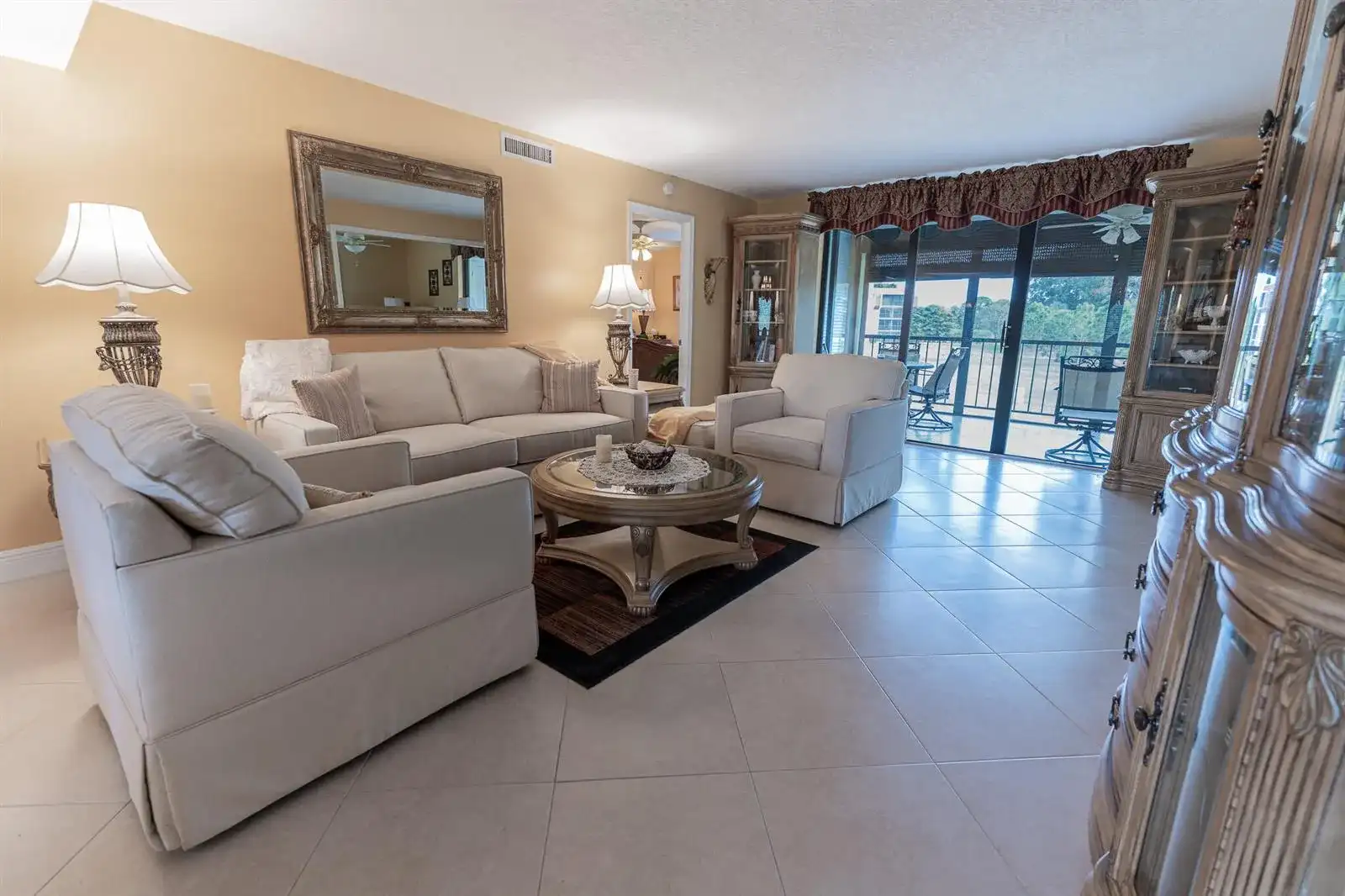 5390 Woodland Lakes Drive # 201, Palm Beach Gardens FL 33418