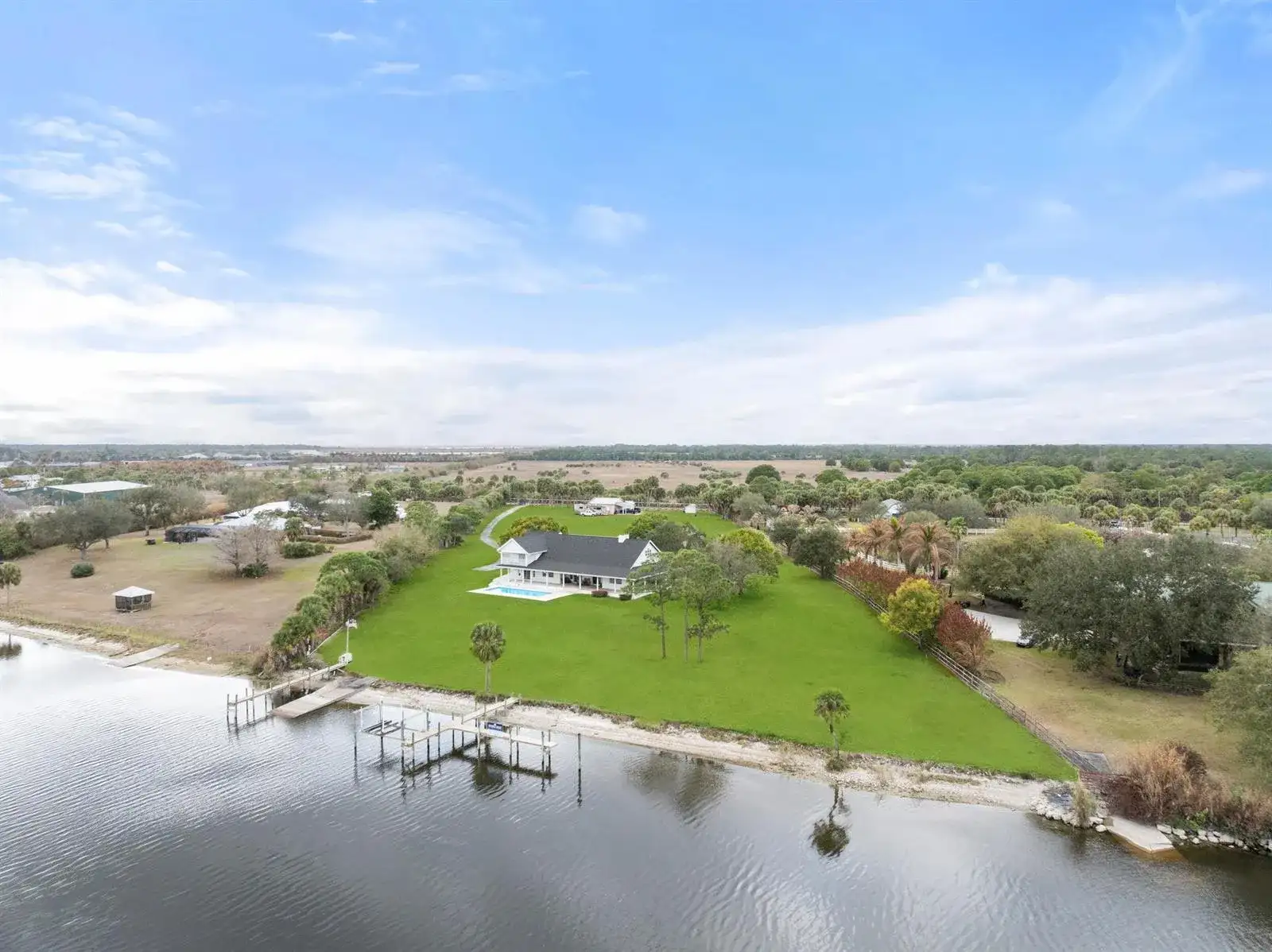 10125 SW Green Ridge Lane, Palm City FL 34990 photo 2