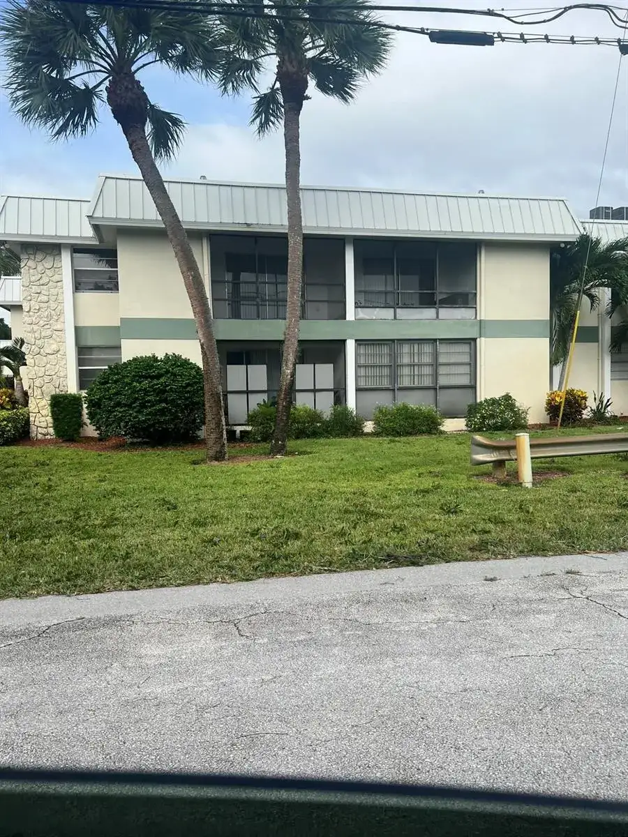 2302 Sunrise # 201, Fort Pierce FL 34949