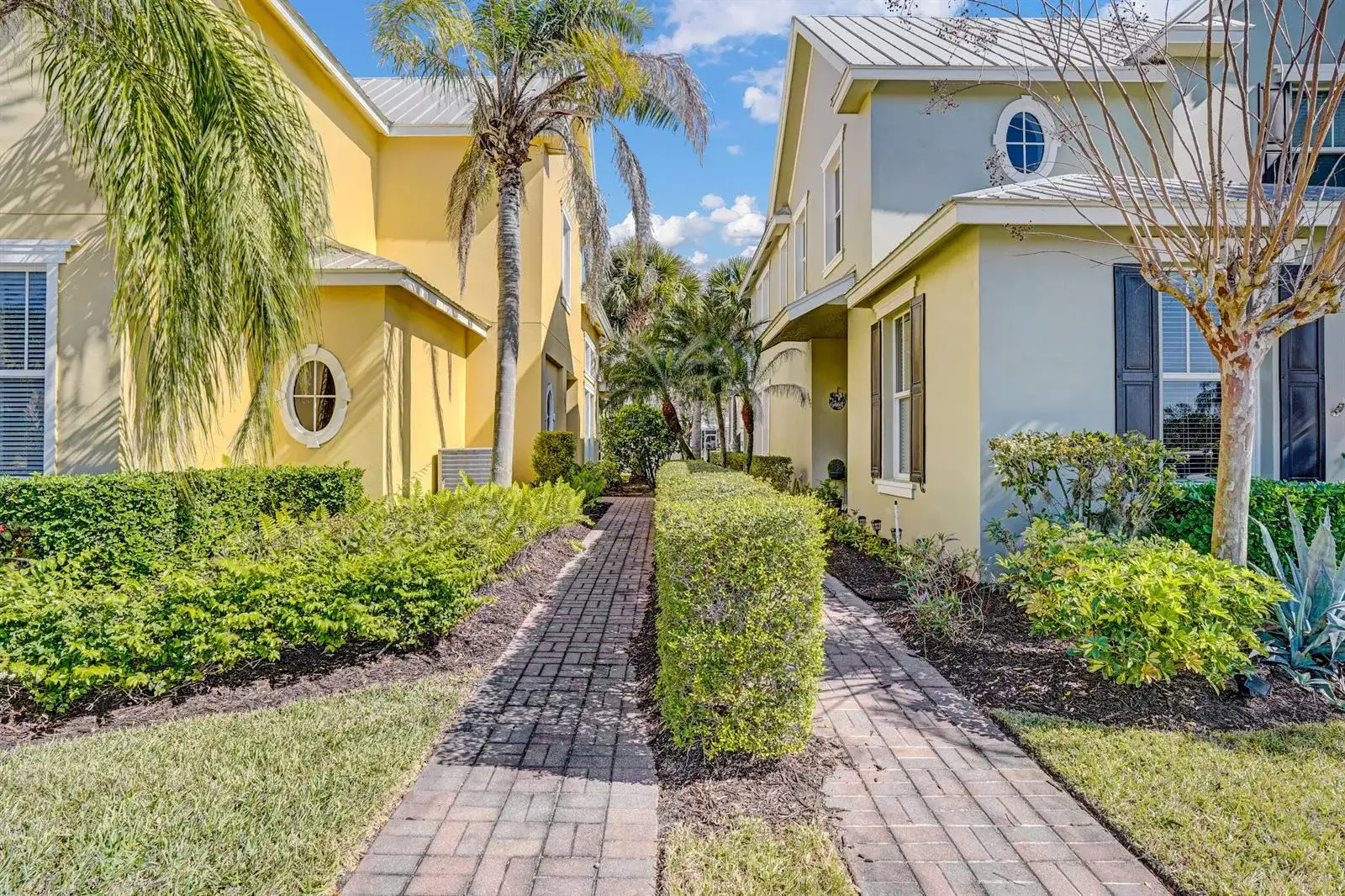 10484 SW Westlawn Boulevard, Port St. Lucie FL 34987 photo 3