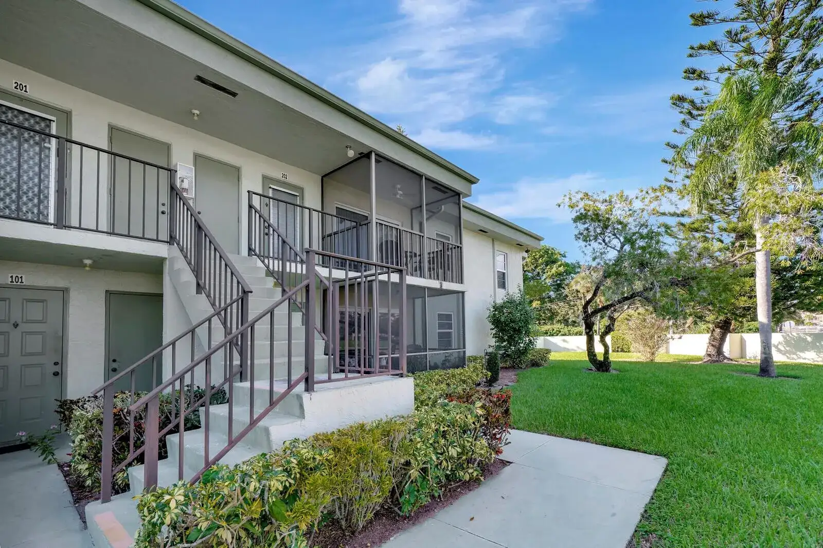 7547 S Oriole Boulevard # 202, Delray Beach FL 33446 photo 2