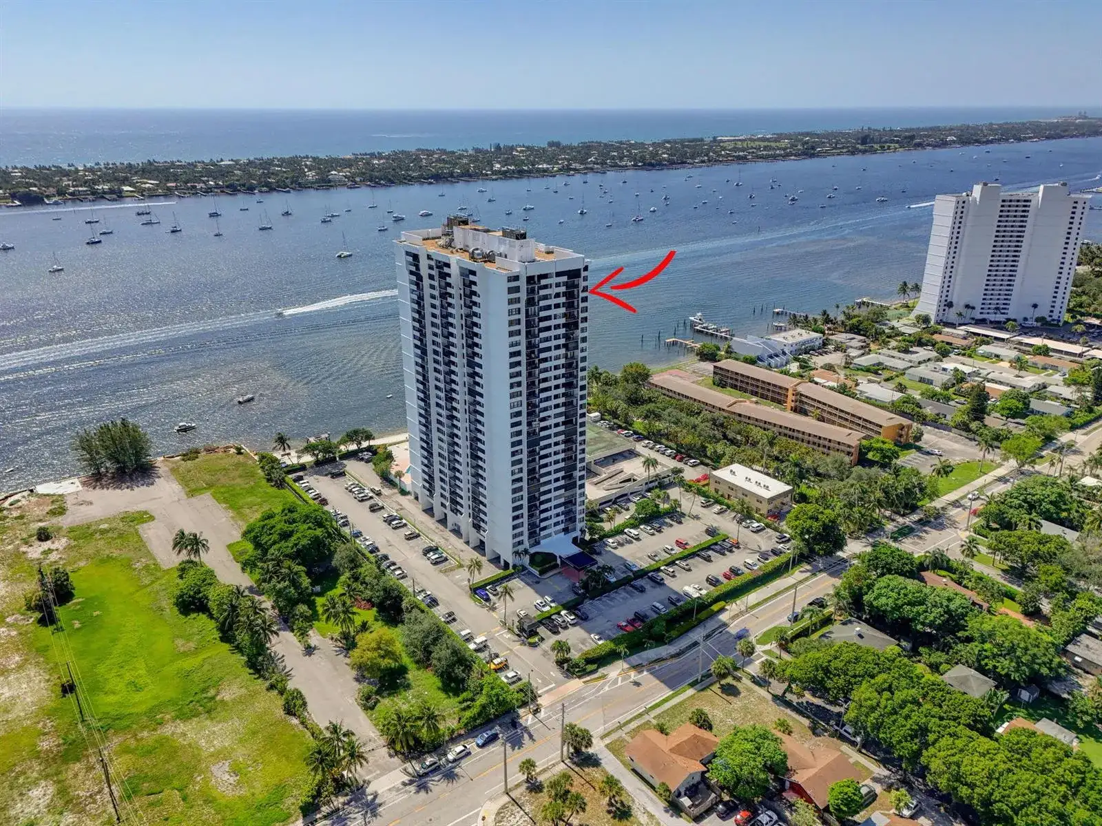 5600 N Flagler Drive # 2703, West Palm Beach FL 33407 photo 2