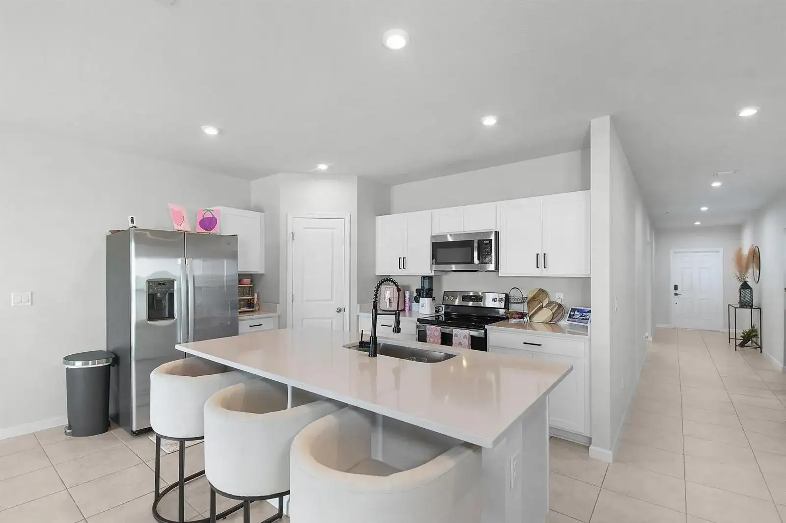 113 Dabou Loop, Belle Glade FL 33430 photo 4
