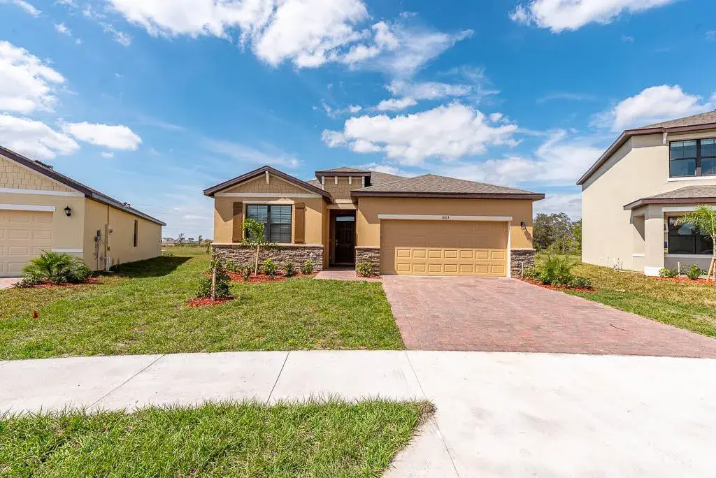 1863 Farmhouse Road SE, Palm Bay FL 32909