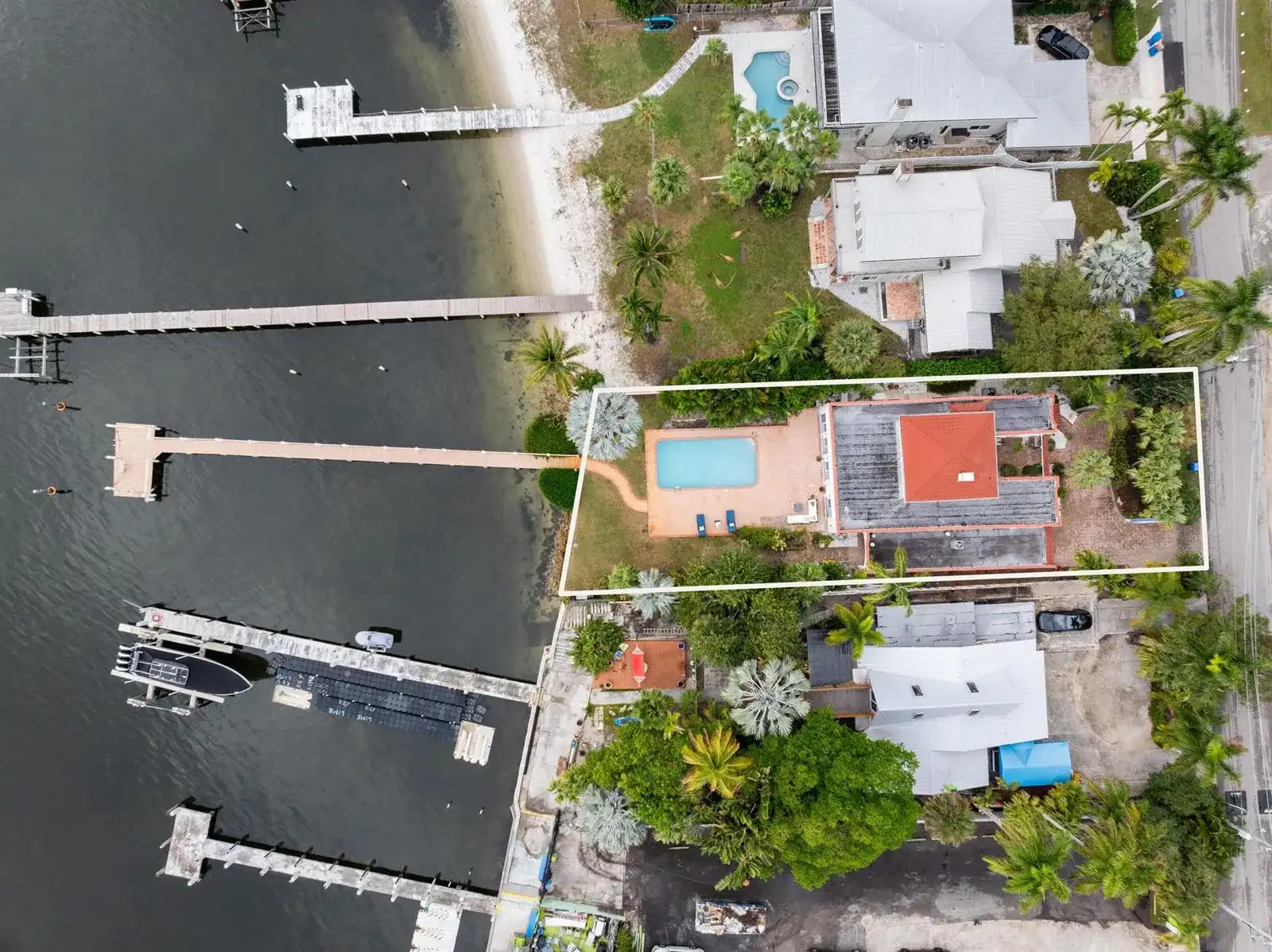 114 S Lake Drive, Lantana FL 33462