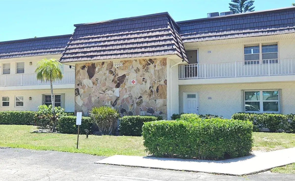 12003 Poinciana Boulevard # 204, Royal Palm Beach FL 33411
