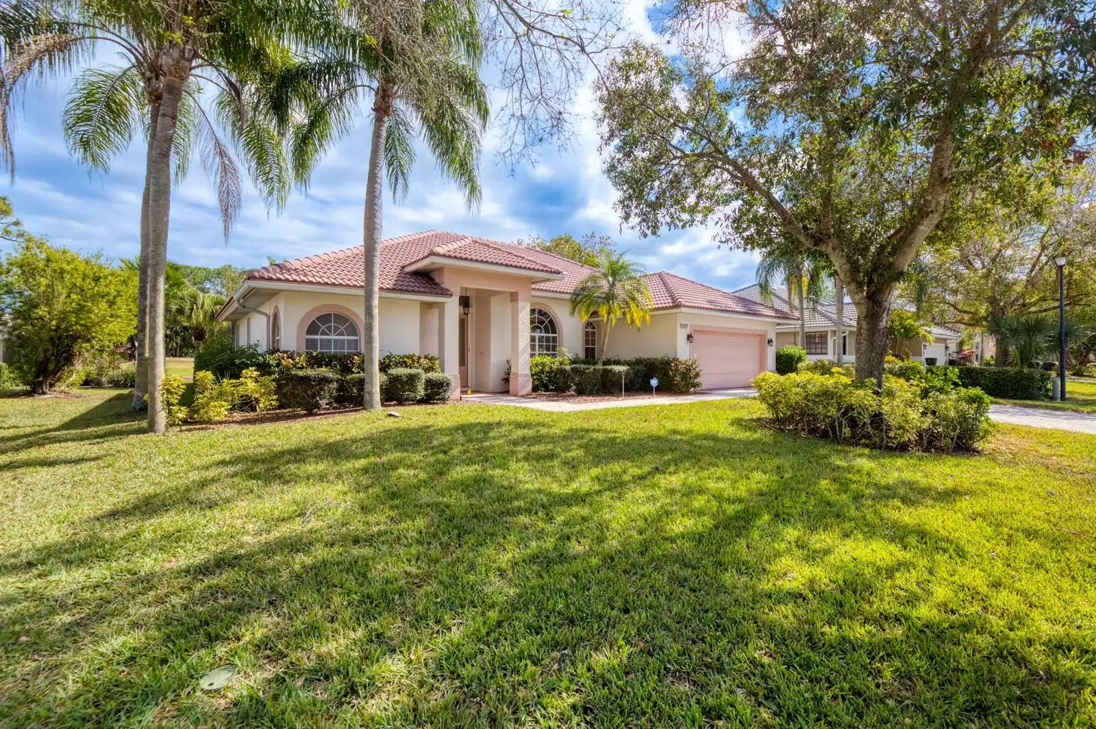 1507 SW Mockingbird Circle, Port St. Lucie FL 34986 photo 2