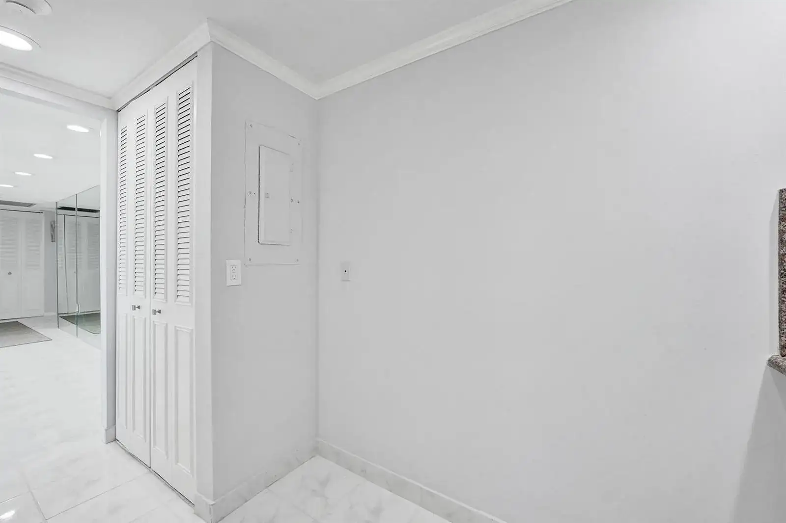 5600 N Flagler Drive # 805, West Palm Beach FL 33407 photo 5