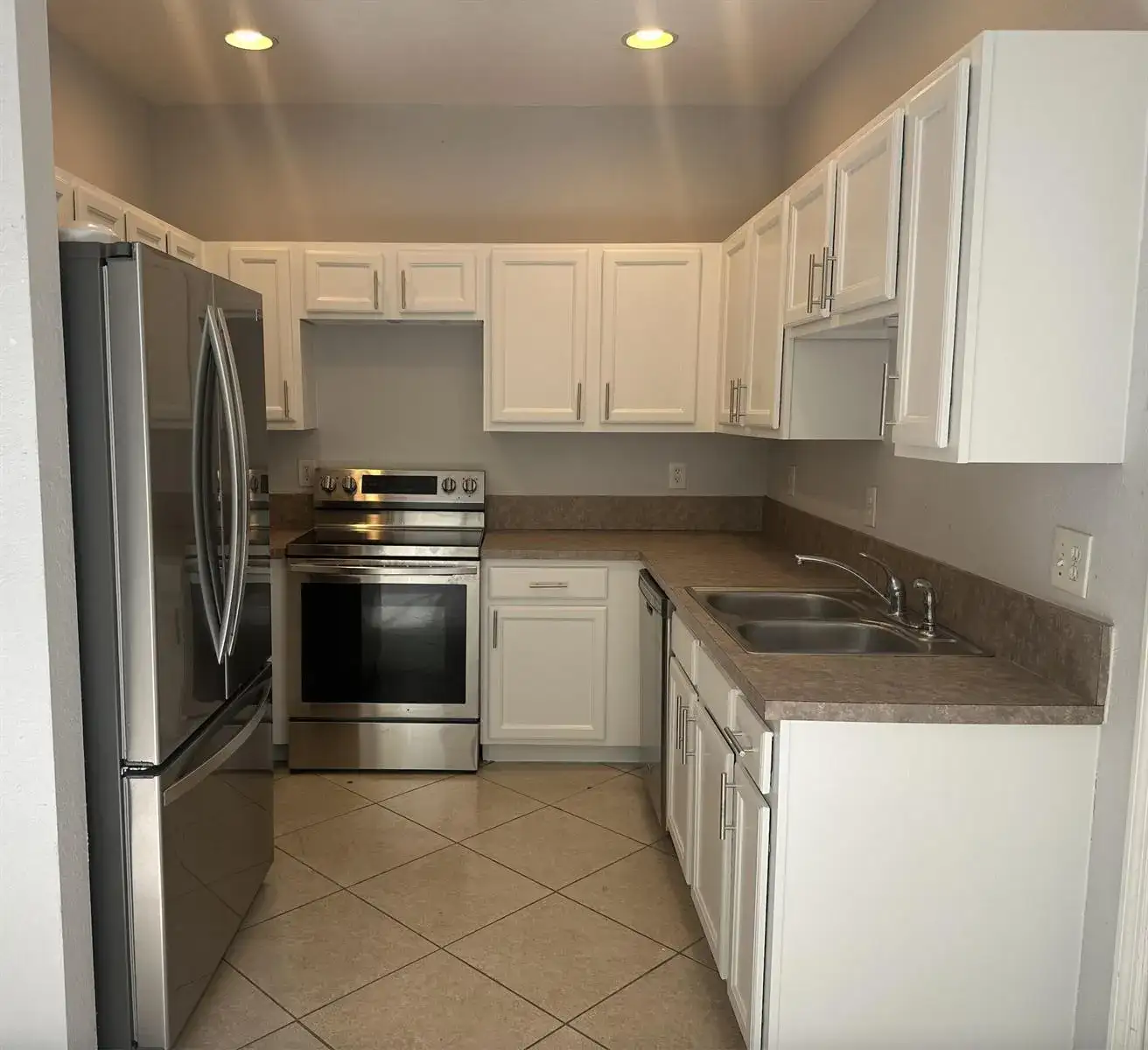2143 SE Se Bell Isle Drive Drive, Port St. Lucie FL 34952 photo 2