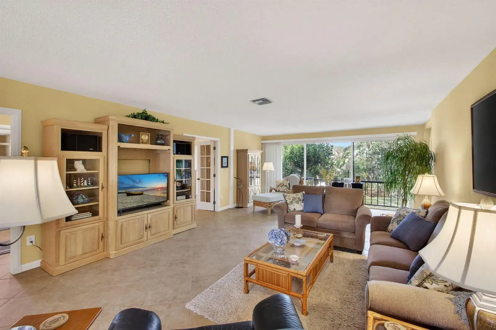 17 SE Turtle Creek Drive Unit D, Jupiter FL 33469 photo 3