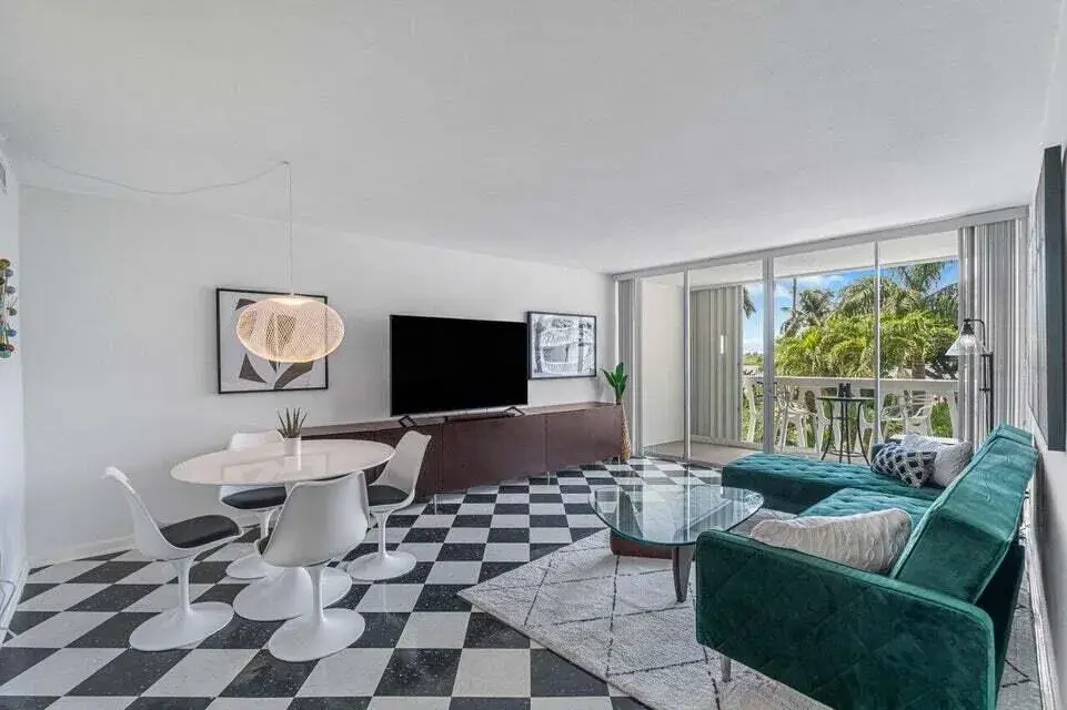 2505 S Ocean Boulevard # 303, Palm Beach FL 33480