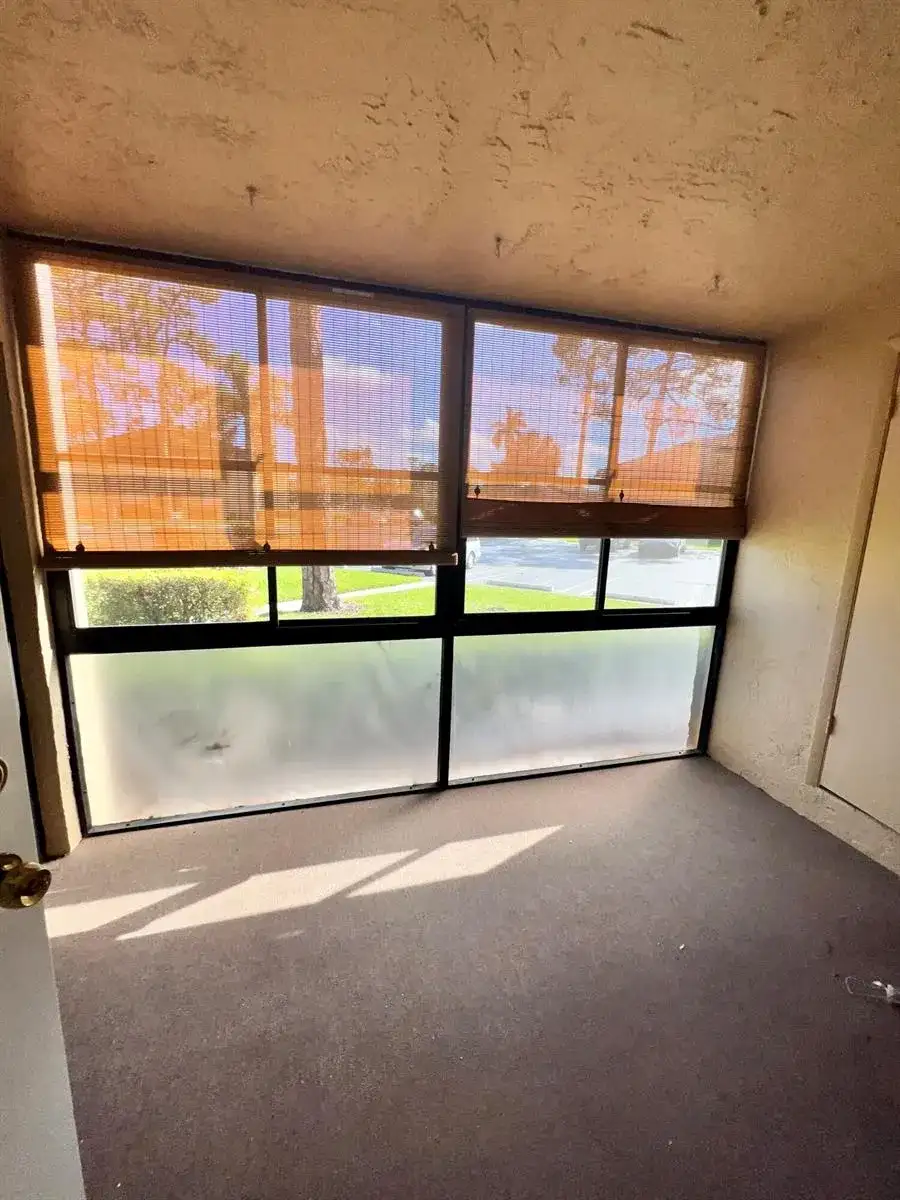 231 Pine Hov Circle # 1, FL 33463 photo 3