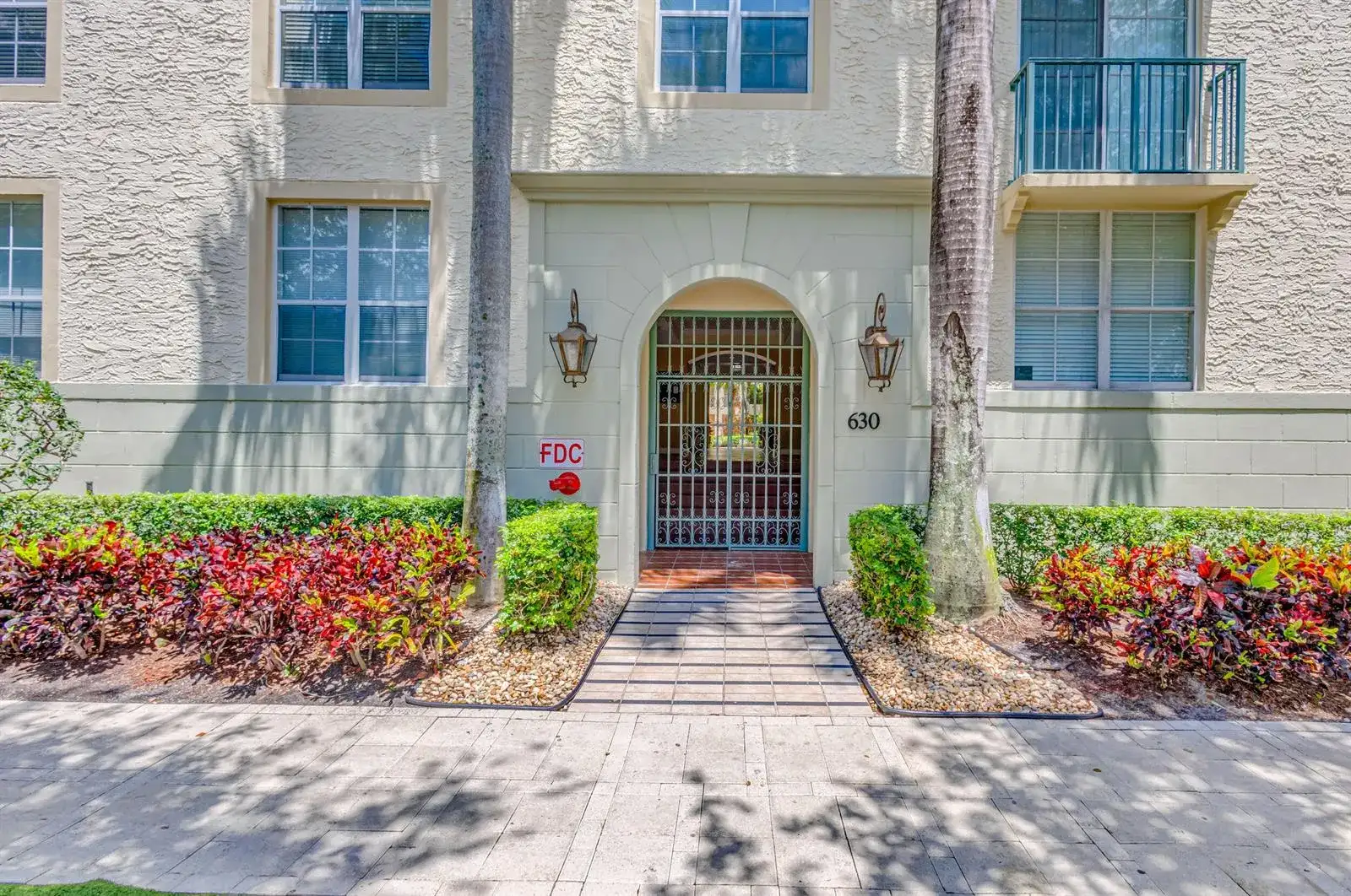 630 S Sapodilla Avenue # 112, West Palm Beach FL 33401 photo 3