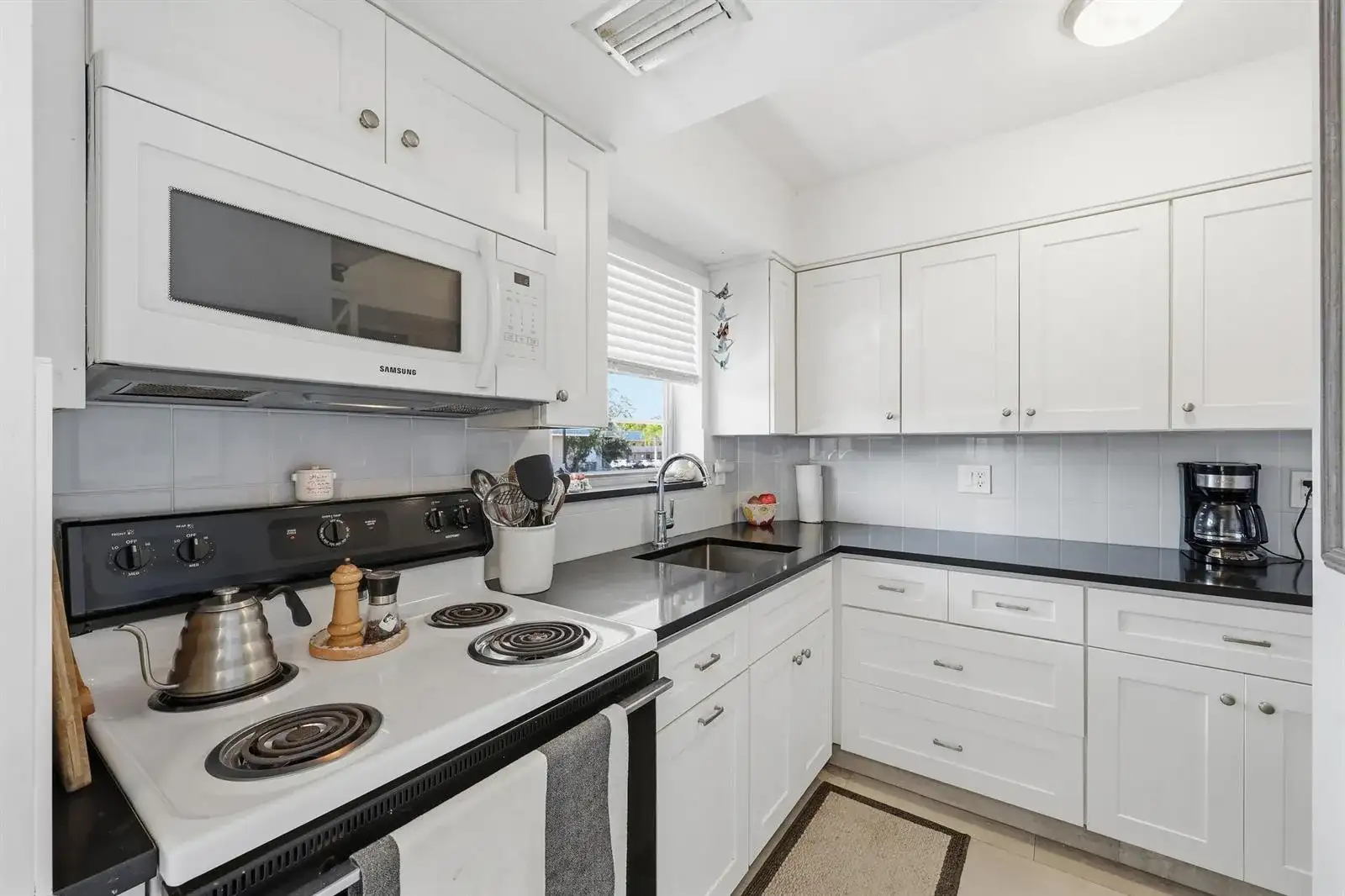 18081 SE Country Club Drive # 60, Jupiter FL 33469 photo 5
