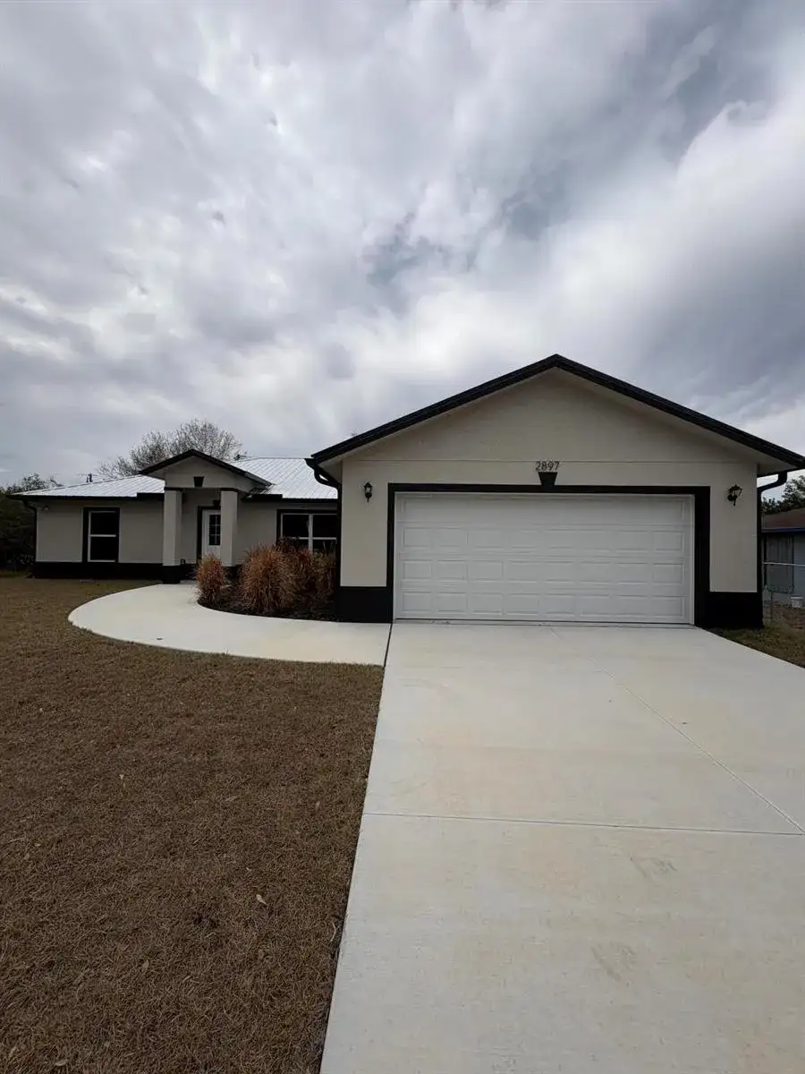 2897 NW 37th Avenue, Okeechobee FL 34972 photo 2