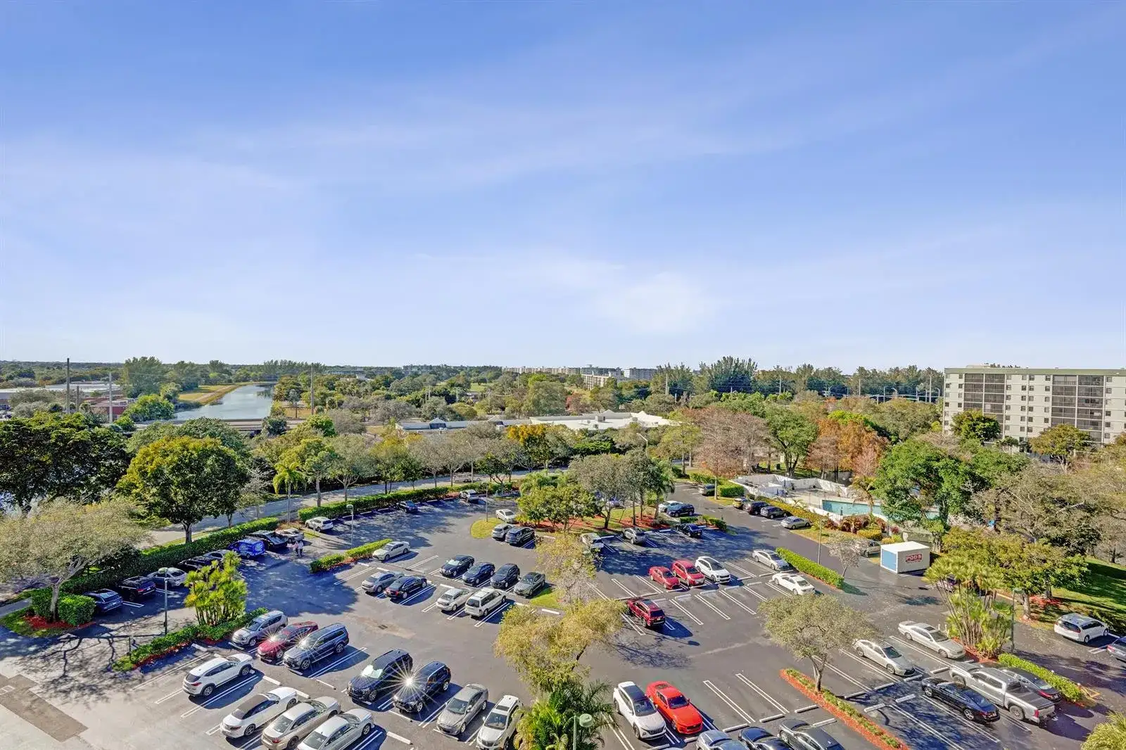 2334 S Cypress Bend Drive # 907, Pompano Beach FL 33069 photo 3
