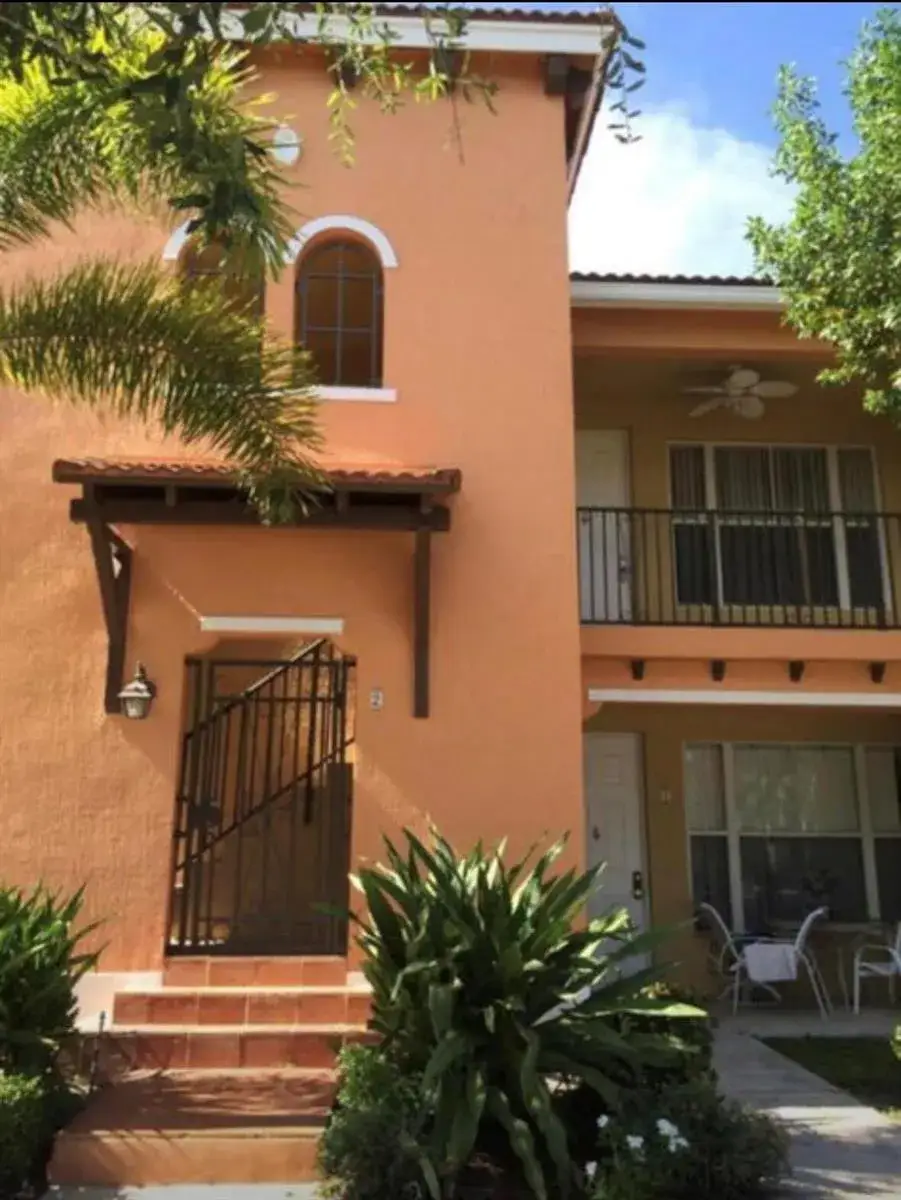 3545 Forest Hill Boulevard # 2, West Palm Beach FL 33406