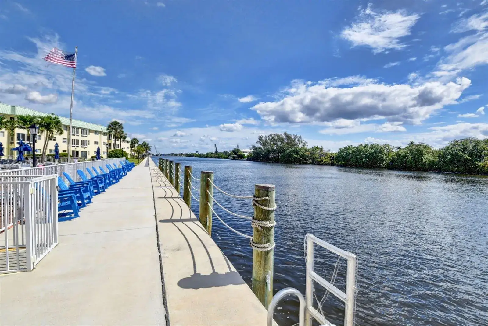10 Colonial Club Drive # 305, Boynton Beach FL 33435