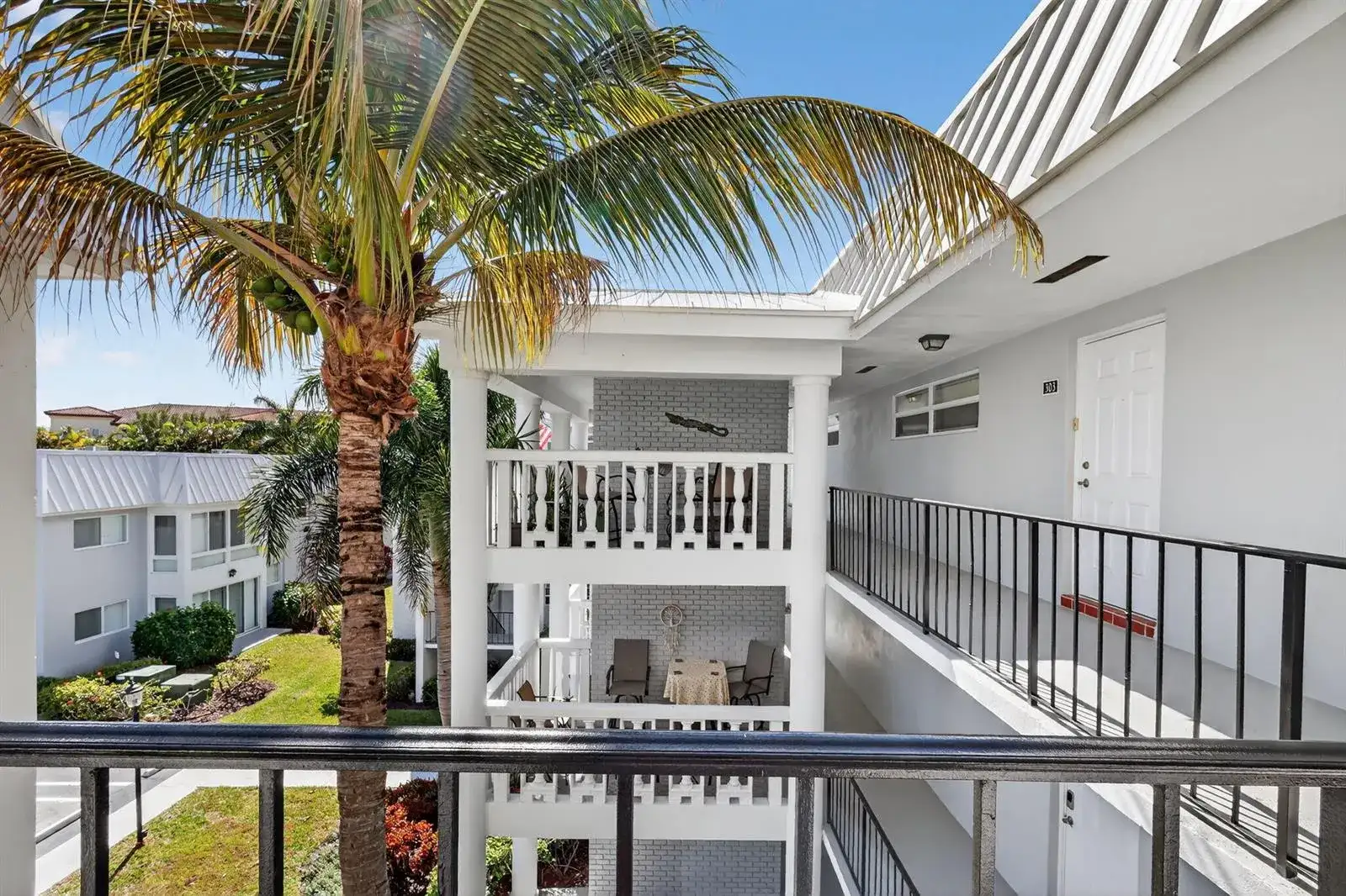 10 Colonial Club Drive # 305, Boynton Beach FL 33435 photo 4