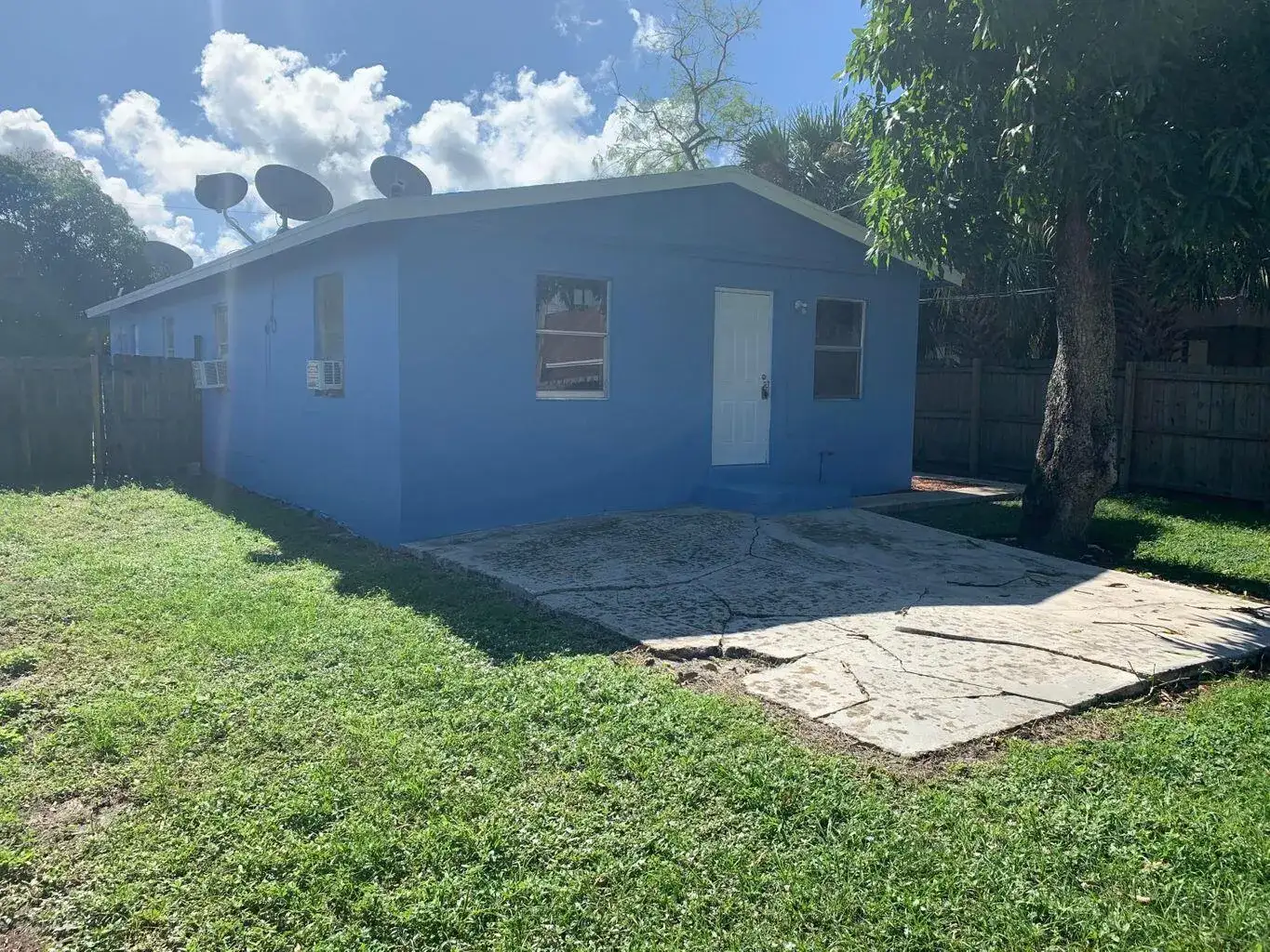 1017 13th Street, West Palm Beach FL 33401 photo 3