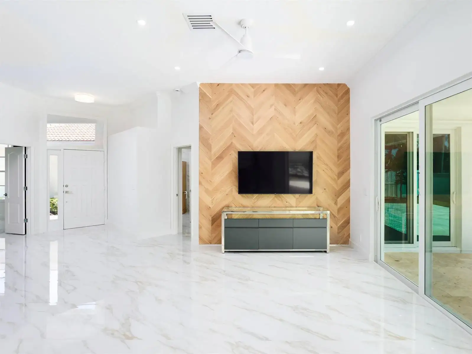 8186 Quail Meadow Way, West Palm Beach FL 33412 photo 3