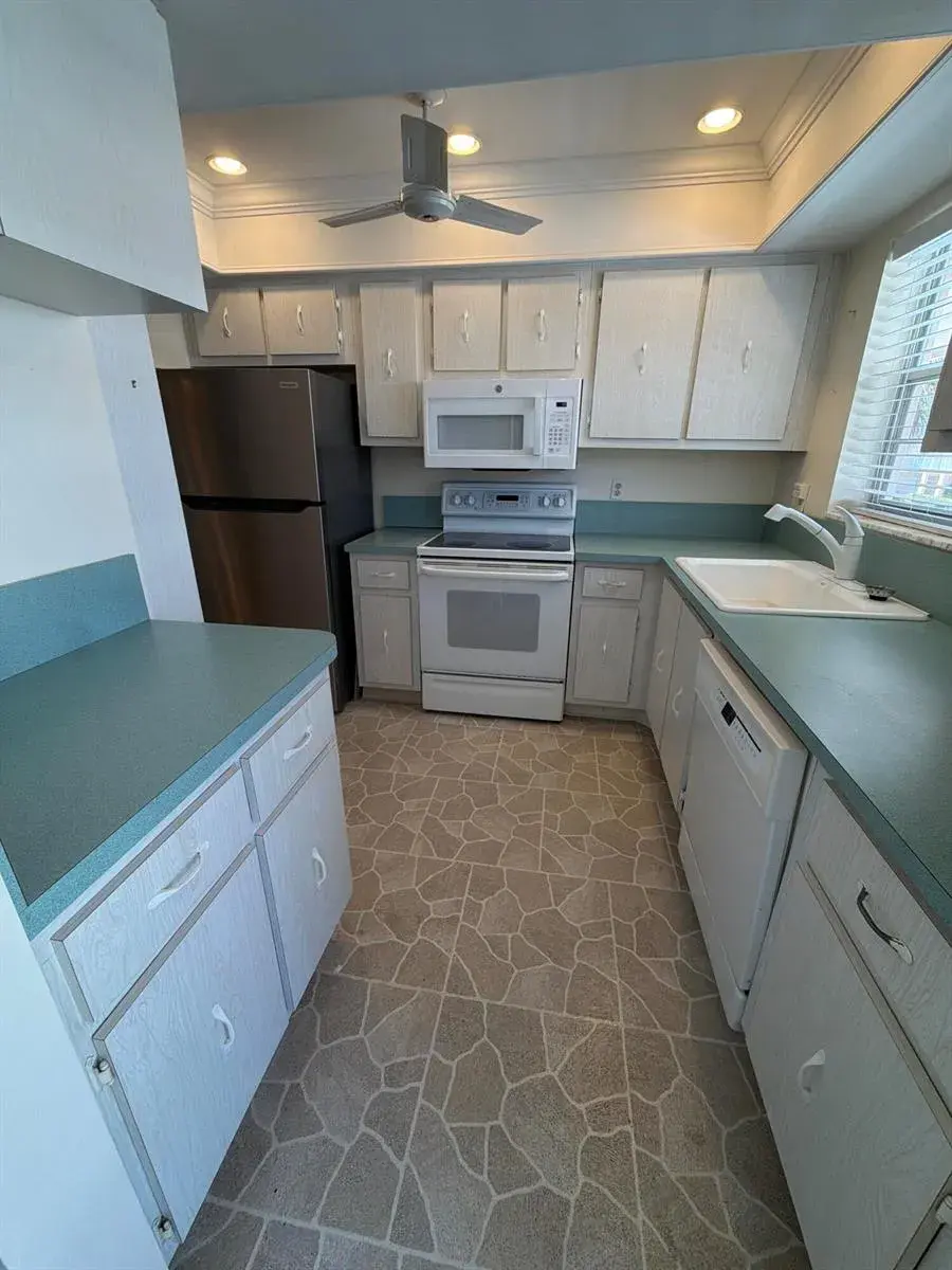 18081 SE Country Club Drive # 259, Tequesta FL 33469 photo 4