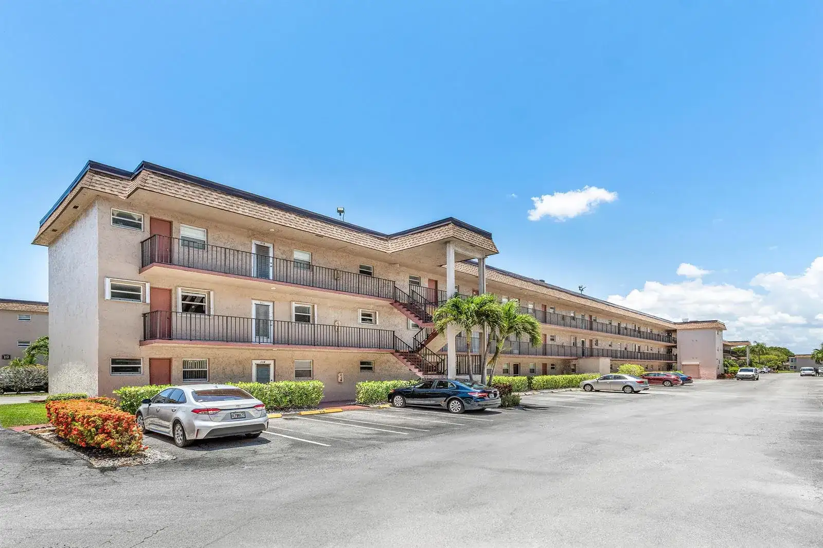 721 Lori Drive # 208, Palm Springs FL 33461 photo 4