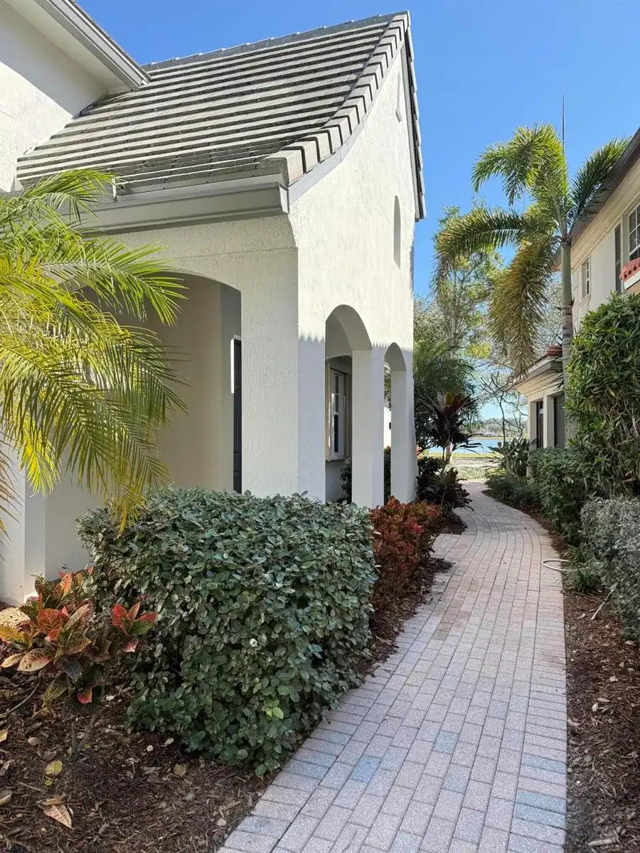 233 Evergrene Parkway, Palm Beach Gardens FL 33410