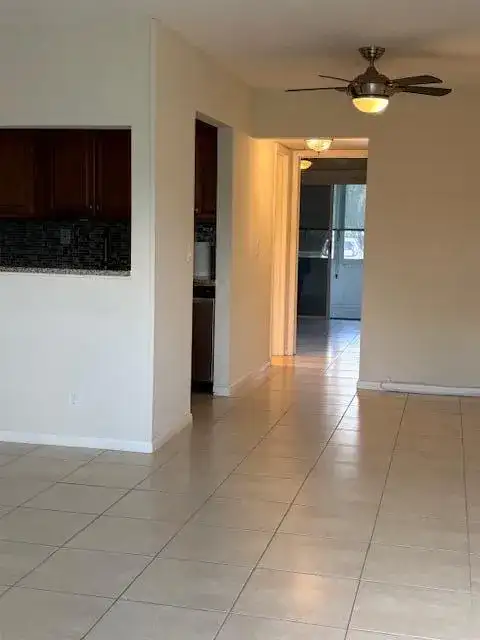 313 Andover # M, West Palm Beach FL 33417 photo 4