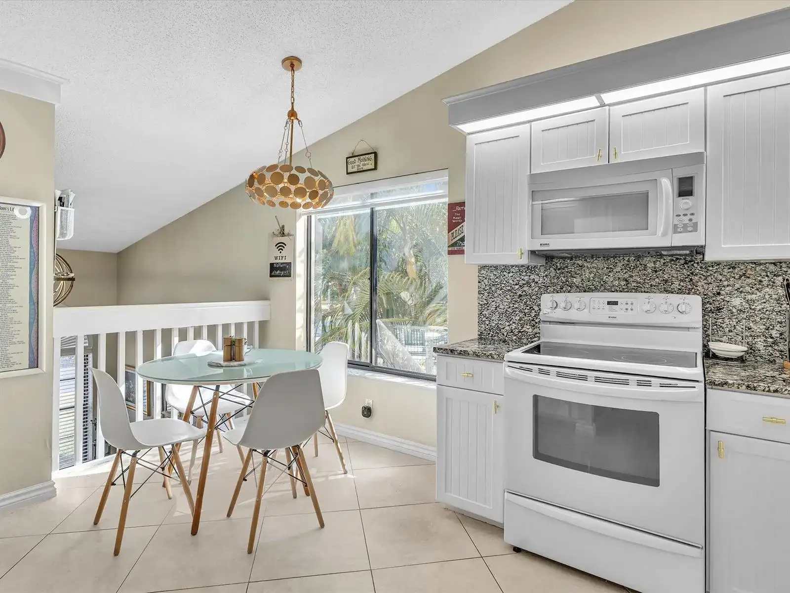 10215 N Circle Lake Drive # 201, Boynton Beach FL 33437 photo 5