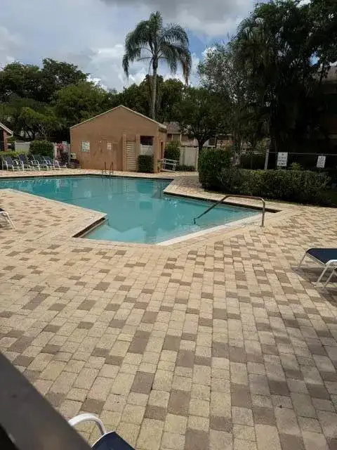 2049 NW 45th Avenue, Coconut Creek FL 33066 photo 5