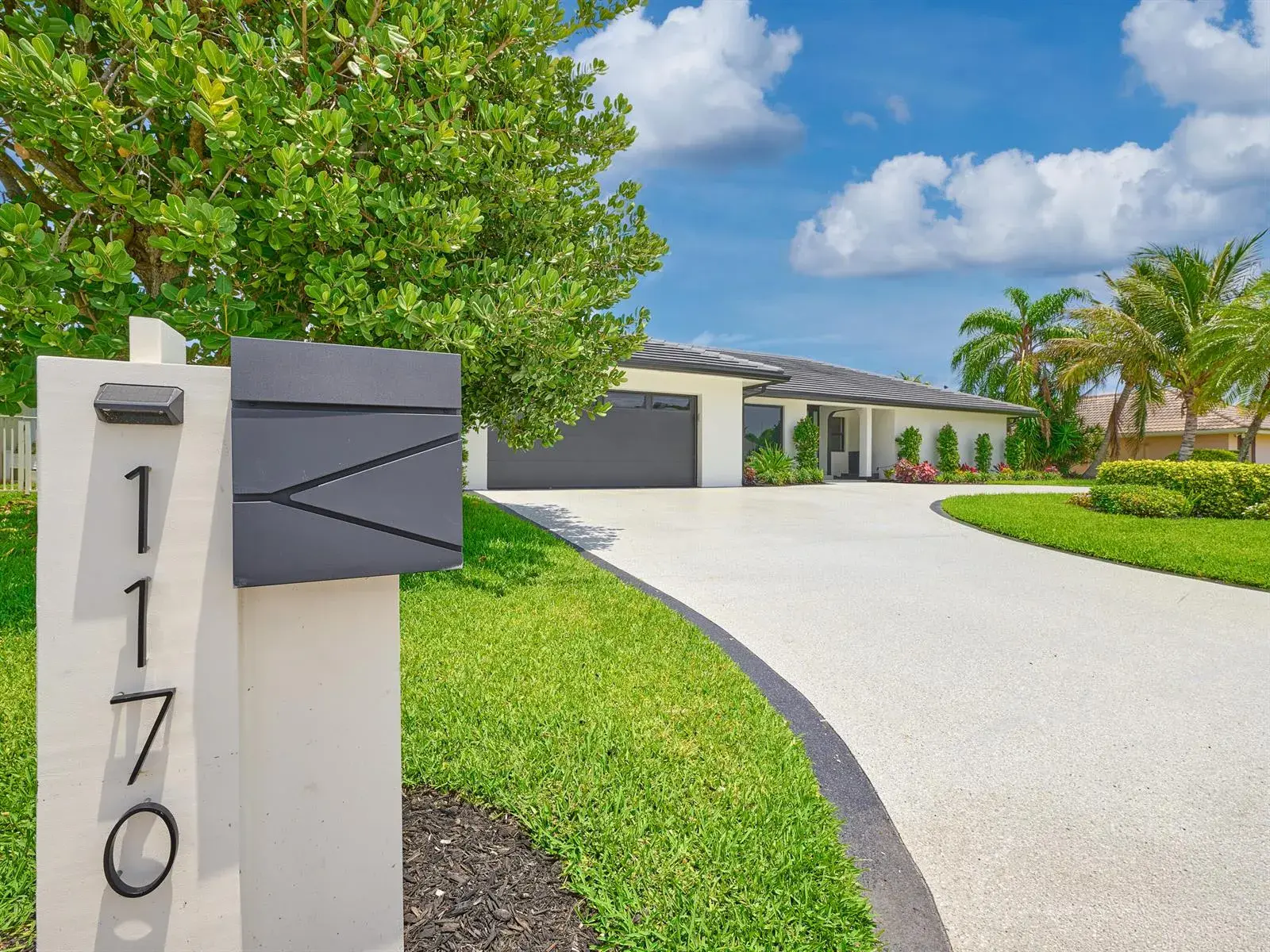 1170 Fairview Lane, Singer Island FL 33404