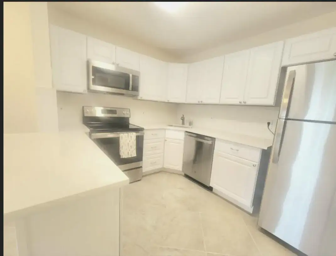 209 Pine Hov Circle # 2, FL 33463 photo 5