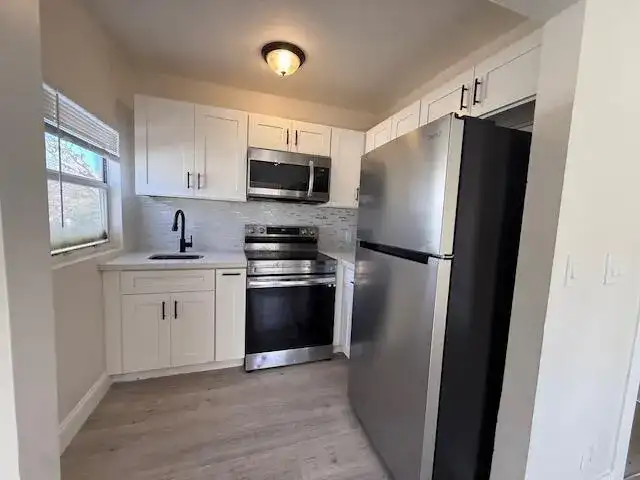 904 4th Street # 2, West Palm Beach FL 33401 photo 3