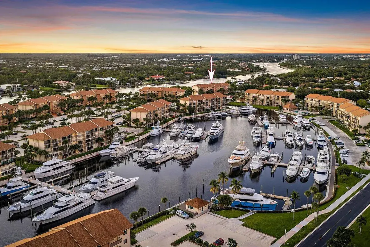 1701 Marina Isle Way # 202, Jupiter FL 33477