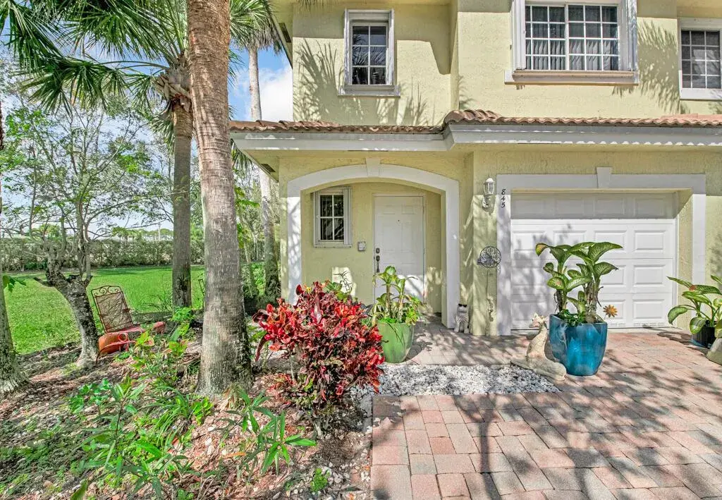 845 Imperial Lake Road, West Palm Beach FL 33413