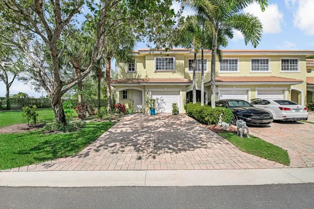 845 Imperial Lake Road, West Palm Beach FL 33413
