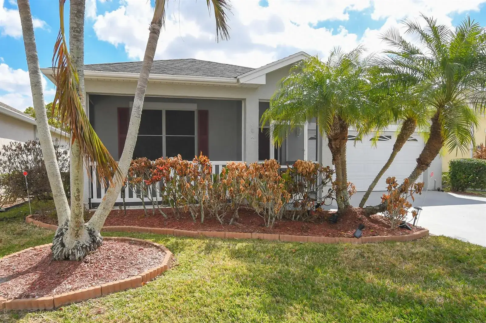 569 NW Cortina Lane, Port St. Lucie FL 34986 photo 2