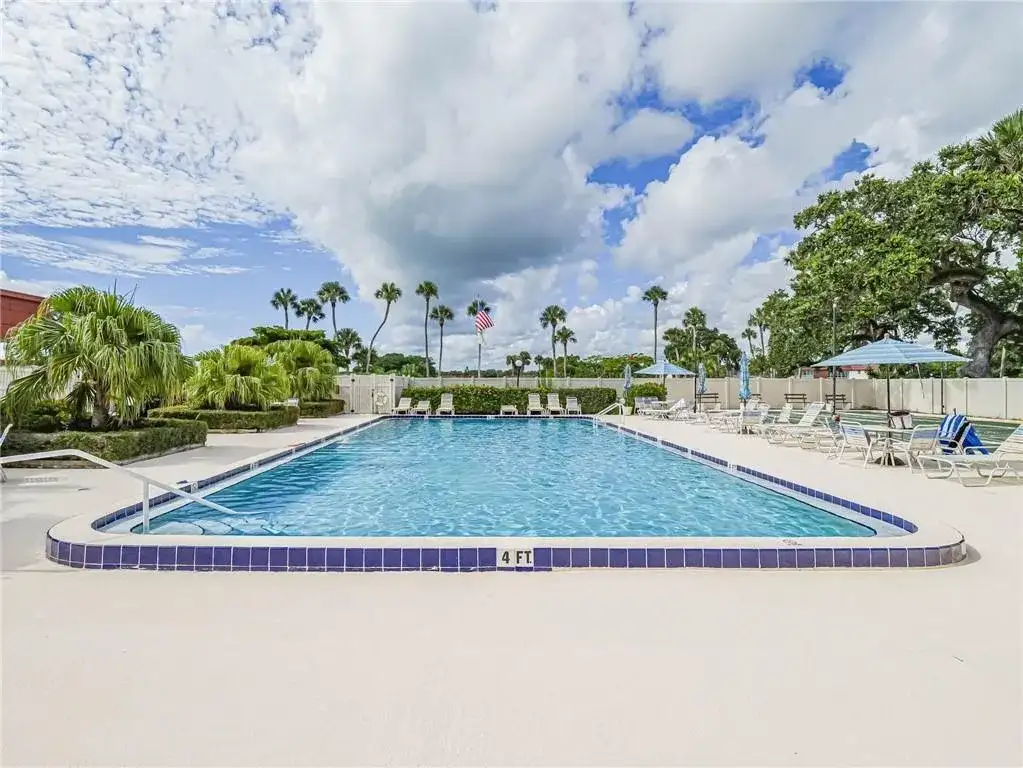 106 Spring Lake Court # 201, Vero Beach FL 32962 photo 2